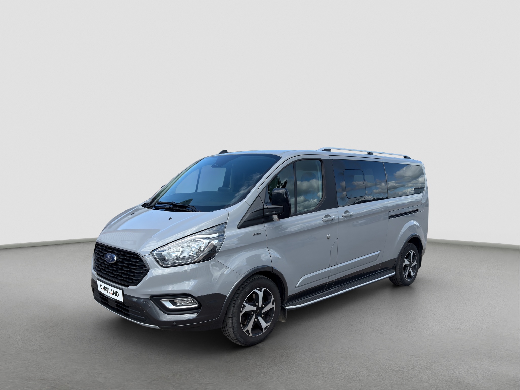 Ford Tourneo Custom hall